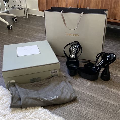 tom ford velvet disco platform dupe